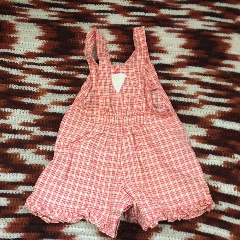 VTG RARE OshKosh B'gosh Pink Gingham Ruffle Strawberry Baby Overalls 12M HTF USA